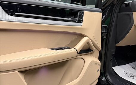 Porsche Cayenne III, 2023 год, 16 200 000 рублей, 15 фотография