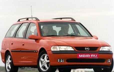 Opel Vectra B рестайлинг, 1998 год, 215 000 рублей, 1 фотография