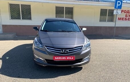 Hyundai Solaris II рестайлинг, 2015 год, 1 150 000 рублей, 1 фотография