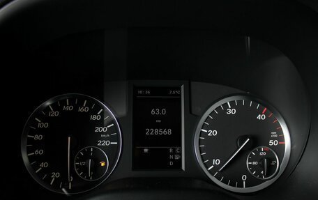 Mercedes-Benz Vito, 2017 год, 2 900 000 рублей, 18 фотография