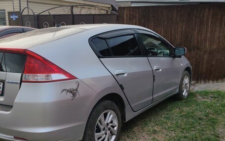 Honda Insight II рестайлинг, 2010 год, 600 000 рублей, 3 фотография