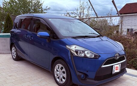 Toyota Sienta II, 2016 год, 1 520 000 рублей, 2 фотография