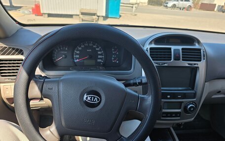 KIA Cerato I, 2004 год, 215 000 рублей, 10 фотография
