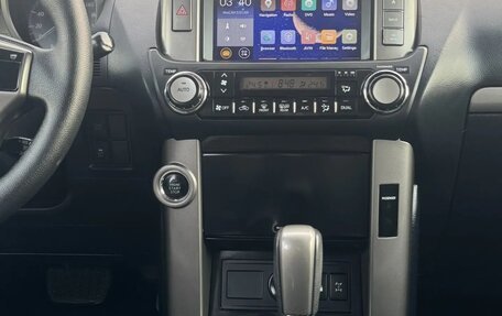 Toyota Land Cruiser Prado 150 рестайлинг 2, 2010 год, 1 780 000 рублей, 26 фотография