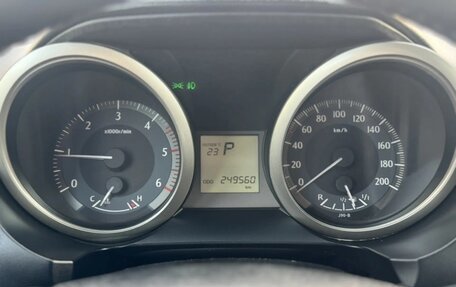 Toyota Land Cruiser Prado 150 рестайлинг 2, 2010 год, 1 780 000 рублей, 27 фотография