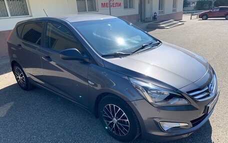 Hyundai Solaris II рестайлинг, 2015 год, 1 150 000 рублей, 2 фотография