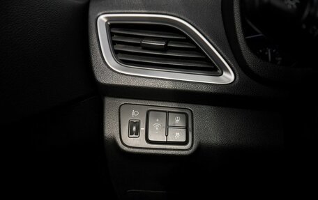 Hyundai Solaris II рестайлинг, 2018 год, 1 215 000 рублей, 13 фотография