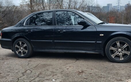 Hyundai Sonata IV рестайлинг, 2005 год, 310 000 рублей, 3 фотография