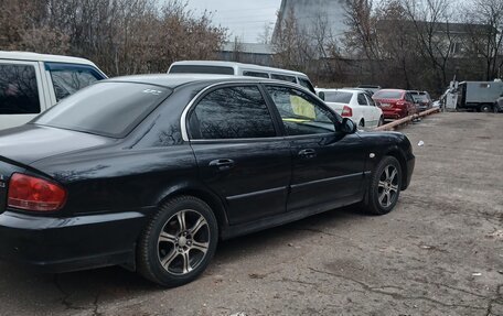 Hyundai Sonata IV рестайлинг, 2005 год, 310 000 рублей, 4 фотография