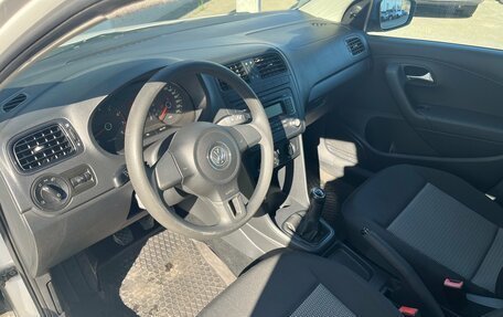 Volkswagen Polo VI (EU Market), 2011 год, 490 000 рублей, 7 фотография