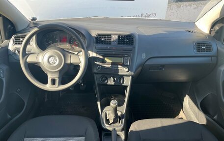 Volkswagen Polo VI (EU Market), 2011 год, 490 000 рублей, 10 фотография