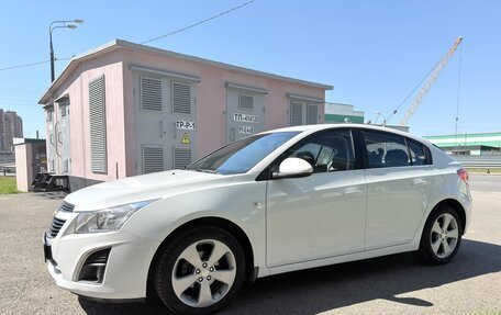 Chevrolet Cruze II, 2013 год, 935 000 рублей, 3 фотография