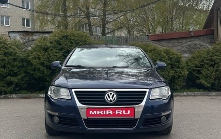 Volkswagen Passat B6, 2007 год, 720 000 рублей, 2 фотография