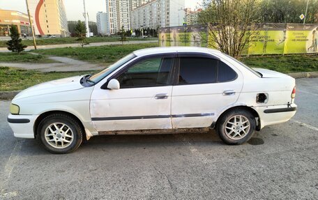 Nissan Sunny B15, 2000 год, 110 000 рублей, 4 фотография