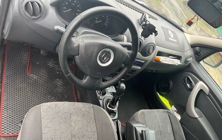 Renault Logan I, 2015 год, 370 000 рублей, 4 фотография