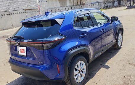 Toyota Yaris Cross, 2021 год, 2 000 000 рублей, 4 фотография
