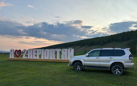 Toyota Land Cruiser Prado 120 рестайлинг, 2007 год, 2 600 000 рублей, 6 фотография