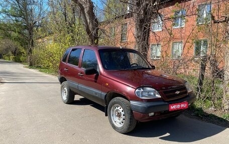 Chevrolet Niva I рестайлинг, 2004 год, 240 000 рублей, 1 фотография
