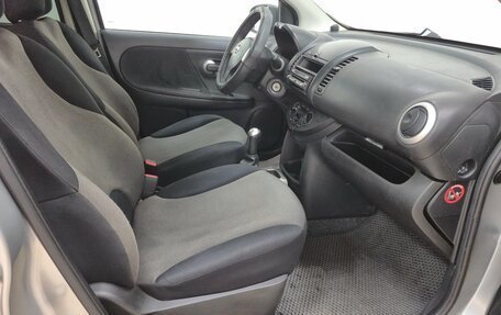 Nissan Note II рестайлинг, 2010 год, 600 000 рублей, 13 фотография