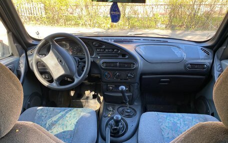 Chevrolet Niva I рестайлинг, 2004 год, 240 000 рублей, 12 фотография