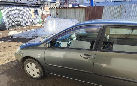 Toyota Corolla, 2004 год, 645 000 рублей, 4 фотография