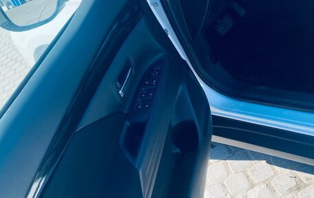 Mitsubishi Outlander III рестайлинг 3, 2019 год, 1 950 000 рублей, 6 фотография