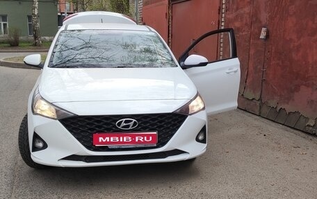 Hyundai Solaris II рестайлинг, 2021 год, 1 199 000 рублей, 1 фотография