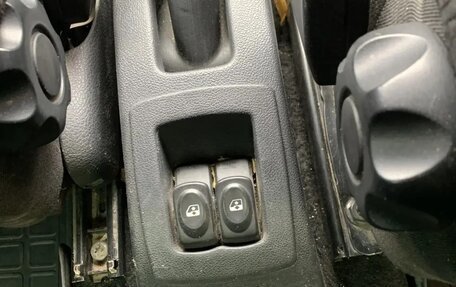 Renault Logan I, 2011 год, 500 000 рублей, 6 фотография