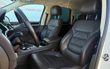 Volkswagen Touareg III, 2015 год, 3 099 000 рублей, 21 фотография