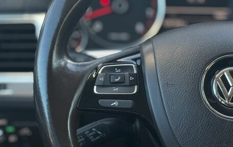 Volkswagen Touareg III, 2015 год, 3 099 000 рублей, 31 фотография
