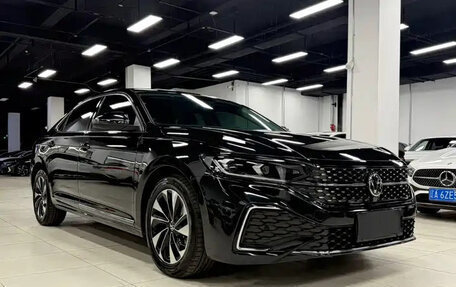 Volkswagen Passat B8 рестайлинг, 2023 год, 1 790 000 рублей, 3 фотография