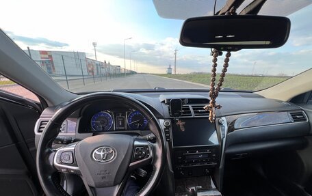 Toyota Camry, 2018 год, 2 490 000 рублей, 4 фотография