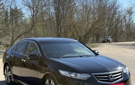 Honda Accord VIII рестайлинг, 2011 год, 1 700 000 рублей, 2 фотография