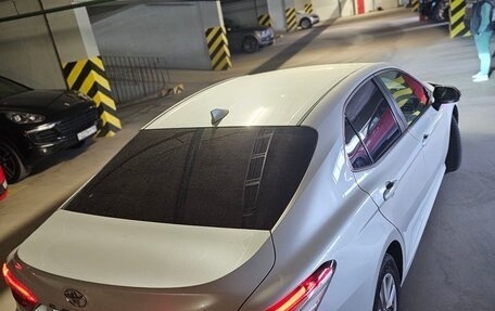 Toyota Camry, 2020 год, 1 950 000 рублей, 4 фотография