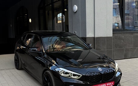 BMW 1 серия, 2022 год, 4 750 000 рублей, 11 фотография