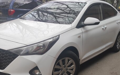 Hyundai Solaris II рестайлинг, 2021 год, 1 199 000 рублей, 3 фотография
