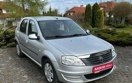 Renault Logan I, 2013 год, 580 000 рублей, 2 фотография