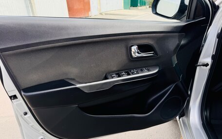KIA Rio III рестайлинг, 2014 год, 980 000 рублей, 10 фотография