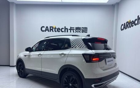 Volkswagen T-Cross I, 2022 год, 1 620 999 рублей, 5 фотография