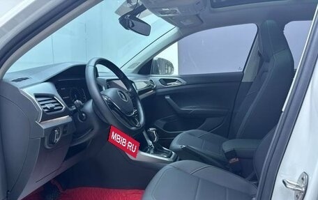 Volkswagen T-Cross I, 2022 год, 1 620 999 рублей, 14 фотография
