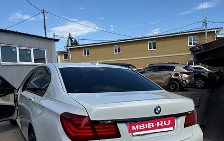 BMW 7 серия, 2012 год, 1 600 000 рублей, 5 фотография
