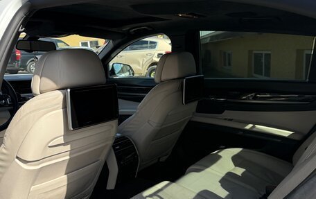 BMW 7 серия, 2012 год, 1 600 000 рублей, 9 фотография
