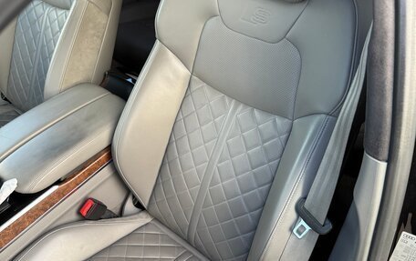 Audi A8, 2018 год, 4 700 000 рублей, 16 фотография