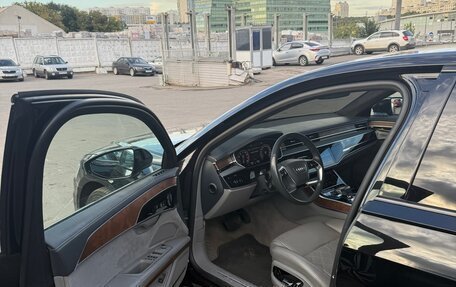 Audi A8, 2018 год, 4 700 000 рублей, 10 фотография