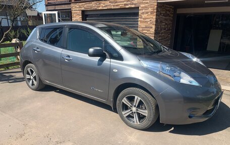 Nissan Leaf I, 2013 год, 530 000 рублей, 3 фотография