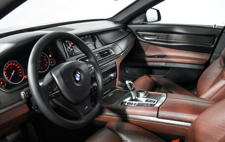 BMW 7 серия, 2014 год, 2 000 000 рублей, 9 фотография