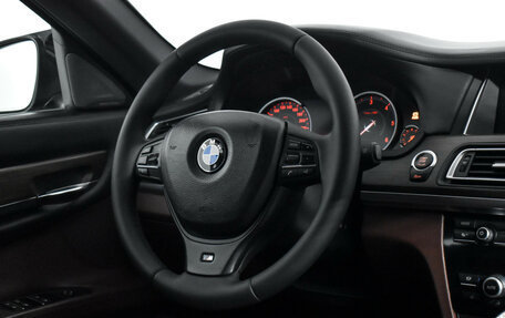 BMW 7 серия, 2014 год, 2 000 000 рублей, 17 фотография