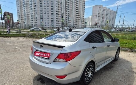 Hyundai Solaris II рестайлинг, 2011 год, 777 000 рублей, 5 фотография