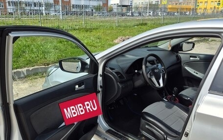 Hyundai Solaris II рестайлинг, 2011 год, 777 000 рублей, 8 фотография