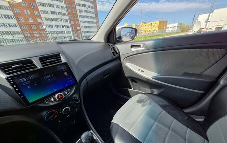 Hyundai Solaris II рестайлинг, 2011 год, 777 000 рублей, 13 фотография